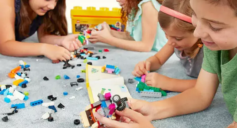 LEGO Classic Medium Creative Brick Box 10696 Building Toy Se