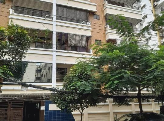 2210 sft Apartment sale in Dhanmondi